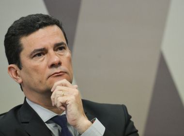 Bolsonaro chama Moro de egoísta e o acusa de não ajudar na crise da Covid-19