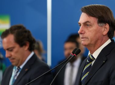 Bolsonaro publica vídeo que contém crítica a governadores: 'Fome também mata'