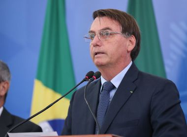 Bolsonaro volta a criticar isolamento e diz que governo não pode impedir ambulantes de trabalhar