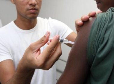 Sesab recebe nova remessa de vacinas contra a gripe; 417 municípios terão campanha