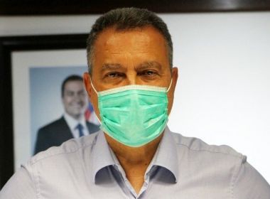 Rui sanciona projeto de lei que obriga população a usar máscara