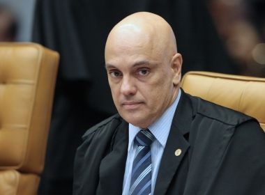 Bolsonarismo constrói narrativa contra ministro do STF, diz coluna