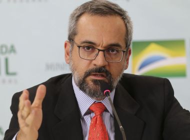 Abraham Weintraub veta nomeação de indicado do Centrão e ameaça deixar o cargo