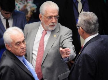 Senadores baianos admitem possibilidade de cassação de Flávio Bolsonaro