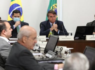 Com vetos, Bolsonaro sanciona projeto de socorro financeiro a estados e municípios