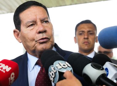 Mourão diz que golpe está 'fora de propósito, fora de ordem e fora de foco'