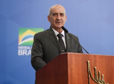 General Ramos diz que falar em golpe militar é 'ultrajante', mas alerta: 'Não estica a corda'