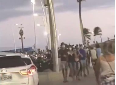 Vídeo com pessoas aglomeradas no Farol da Barra neste domingo assusta baianos; assista 