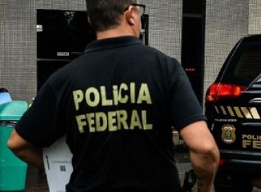 Supostos hackers que vazaram dados de Bolsonaro são alvos de operação da PF