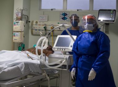 COVID-19: Brasil registra mais de 46,8 mil novos casos e 990 mortes em 24h