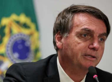 Bolsonaro sanciona lei para auxílio de R$ 600 para artistas informais, diz Planalto