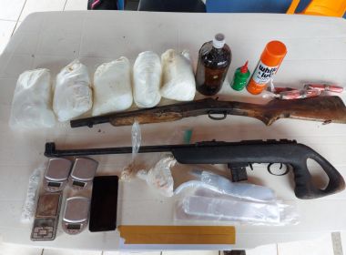 Traficante é preso com meio milhão em pasta base de cocaína em Lauro de Freitas