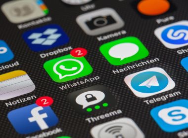 WhatsApp suspende contas de distribuição de mensagens do PT
