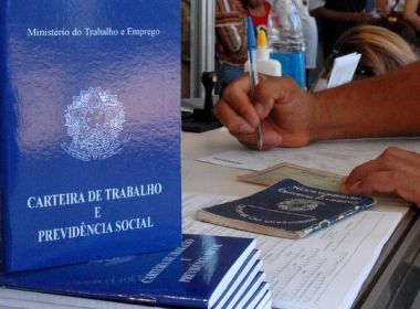 Desemprego na pandemia continua subindo e chega a 13,7%, diz IBGE