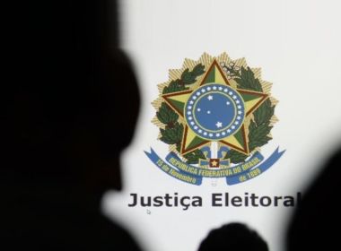 Adiamento de eleições não anula inelegibilidade de candidatos condenados em 2012, diz MPE