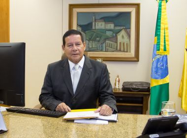 Para Mourão, 'Governo Bolsonaro lidou muito bem com a pandemia'