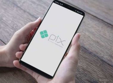 Contas de água, luz e telefone poderão ser pagas pelo Pix em novembro, diz BC