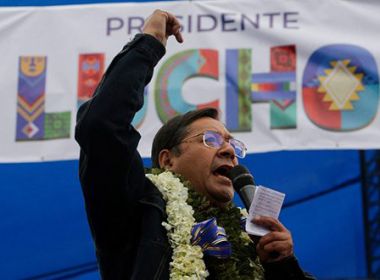Presidente eleito na Bolívia é alvo de atentado com dinamite, anuncia porta-voz