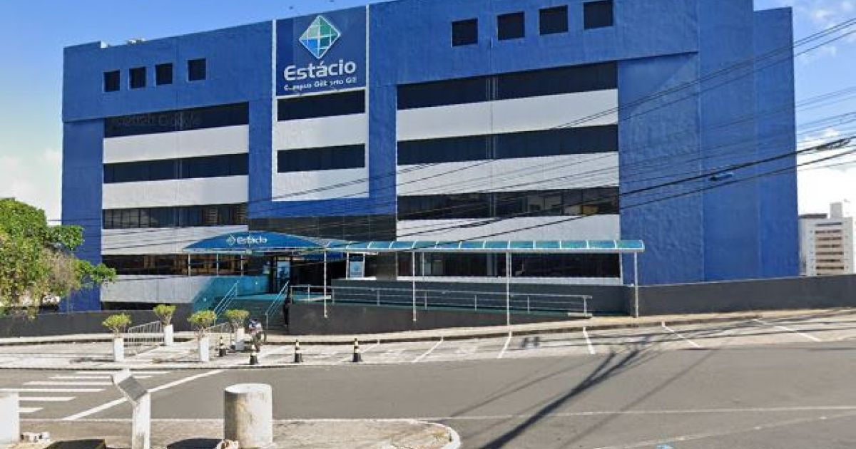 Bahia Notícias / Notícia / Alunos criticam forma como curso de