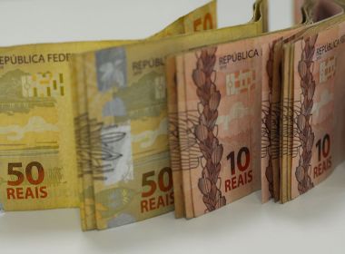Governo propõe reajustar salário mínimo de R$ 1.045 para R$ 1.088 em 2021