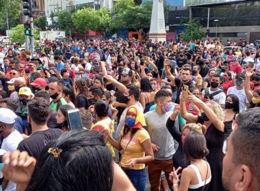 Governo do Amazonas permite reabertura do comércio após protestos 