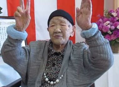 Mulher mais velha do mundo completa 118 anos; idosa vive no Japão