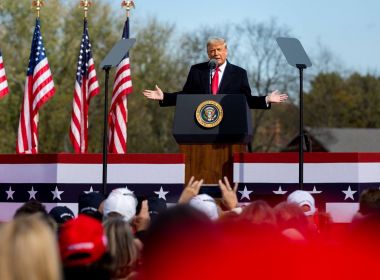 Trump tem contas no Facebook e Instagram bloqueadas por tempo indeterminado