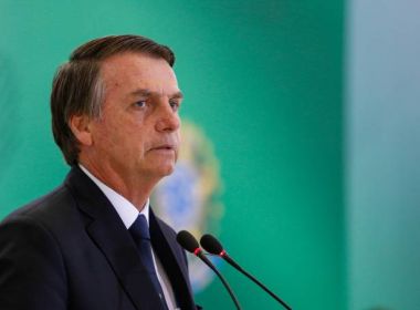 Em crítica a Doria, Bolsonaro diz que Coronavac 'não é de nenhum governador'