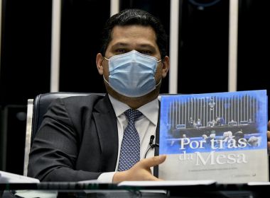 Alcolumbre volta à planície política após acumular conquistas pessoais