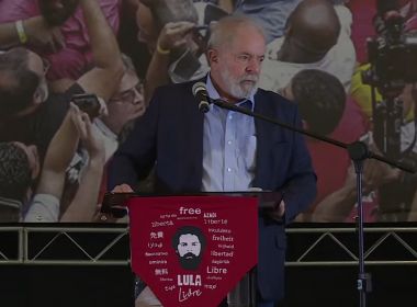 'Minha cabeça agora não tem tempo de pensar em candidatura', diz Lula sobre 2022