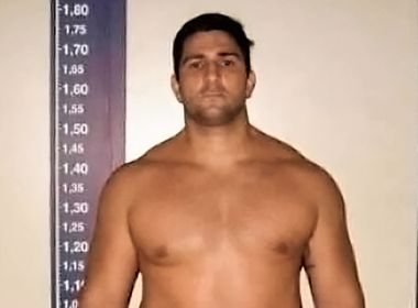 Operação mira viúva e PMs por movimentação do espólio de Adriano da Nóbrega