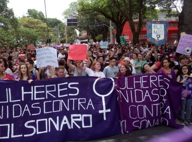 Homens são maioria entre os que apoiam Bolsonaro, enquanto mulheres rejeitam mais