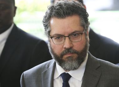 Ernesto Araújo pede demissão do Ministério das Relações Exteriores