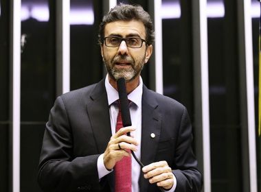 'Crime, polícia e política não se separam mais', avalia Freixo sobre bolsonarismo