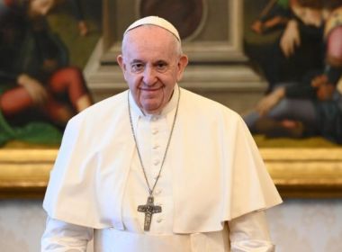 Papa Francisco recebe alta médica após 10 dias no hospital