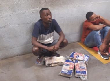 Suspeito de participar das mortes de tio e sobrinho se apresenta à polícia em Salvador