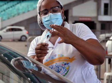 Vacinação em Salvador vai incluir pessoas com 29 anos e estende horário nesta quinta