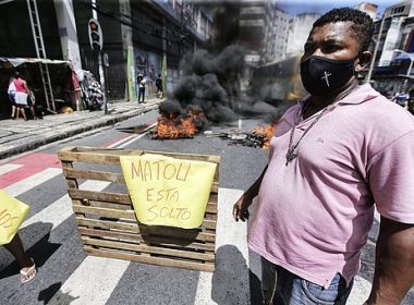 Moradores do Dois de Julho protestam contra assassinato de homem no último domingo