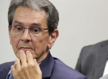 Moraes nega pedido por motivo de saúde e mantém prisão de Roberto Jefferson