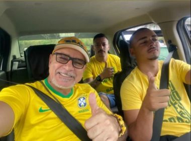 Acusado de operar 'rachadinhas' de Flávio, Queiroz vai a ato pró-Bolsonaro no Rio