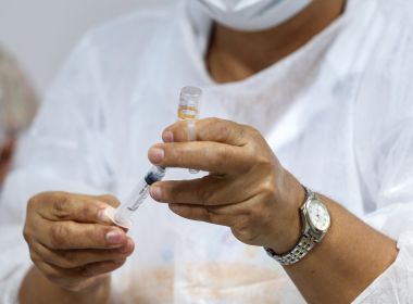 Após dois dias suspensa, vacinação é retomada nesta quarta em Salvador; confira programação