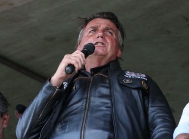 Bolsonaro critica relatório da CPI, volta a defender cloroquina e repete que não se vacinou