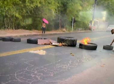 Protesto contra preço da gasolina deixa trânsito complicado na Estrada do Derba, em Salvador