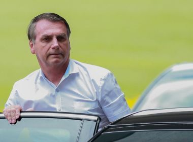 Bolsonaro volta a culpar governadores por alta dos combustíveis; 'grande vilão é o ICMS'