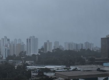 Ainda que de forma isolada, chuvas devem permanecer até quarta-feira em Salvador 