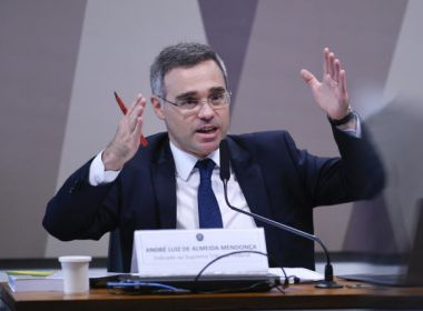 André Mendonça é aprovado na CCJ do Senado após mais de 7 horas de sabatina