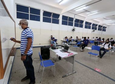 Apenas 36% dos matriculados frequentam aulas presenciais da rede municipal de Salvador