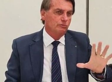 Bolsonaro critica Anvisa e sinaliza para 'efeitos adversos' em vacinação infantil 