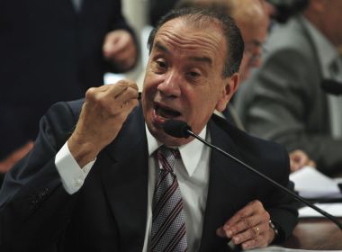 Lula volta a encontrar Aluysio Nunes na intenção de estreitar relação com PSDB