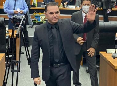 Deputado de RR perde mandato por quebra de decoro após 27 anos na Assembleia
